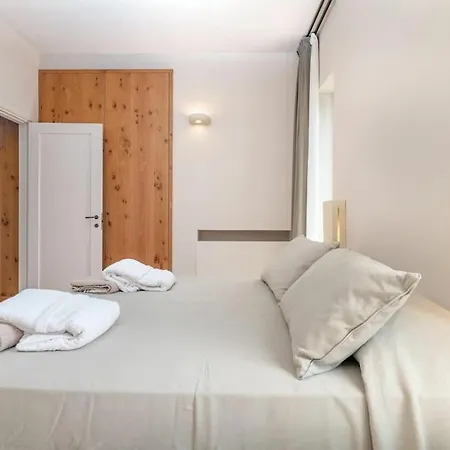 Orama Relais By Raro * أوستوني